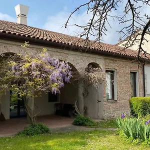  Farm stay Borgo Buzzaccarini Rocca Di Castello Italy