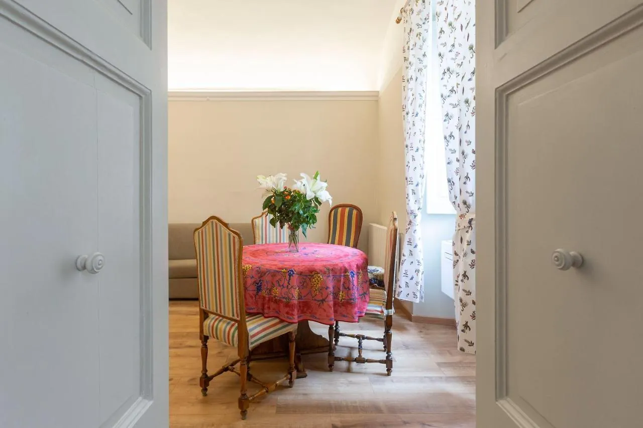 Apartment Vespucci- Quite Historic Palace Florença